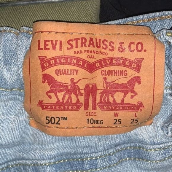 Levis Boys 502 Regular Taper Light Wash Denim Jeans Size 10 Reg - Picture 5 of 6